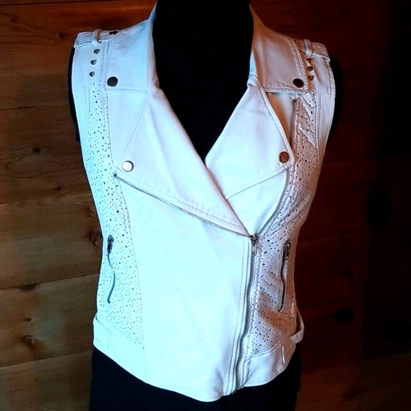 Vegan leather vest - Picture 1 of 2